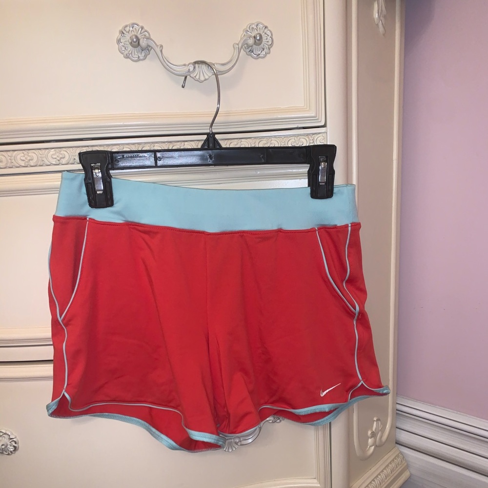 VINTAGE Nike shorts